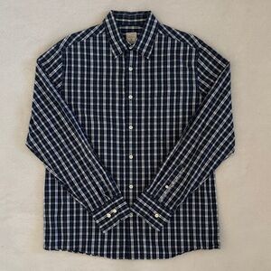 Merona Classic Fit Button Up Long Sleeved Collared Shirt in Blue White Plaid Men